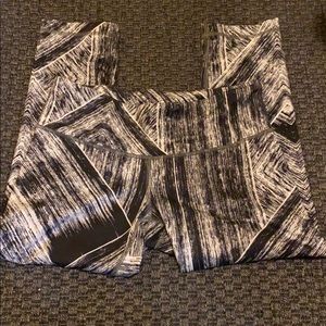 lululemon cropped leggings